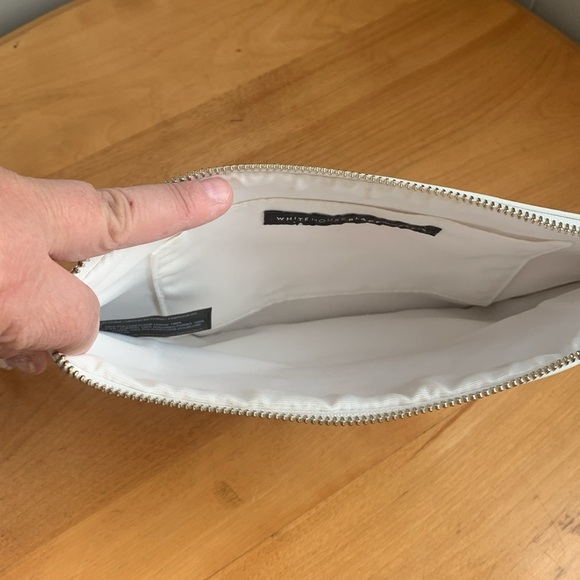 White House Black Market Studded Wristlet Zippered Clutch Purple Hydrangeas NWT - Picture 8 of 11